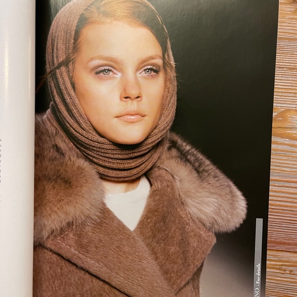 Fashion Magazine Collezioni Donna Pret-A-Porter Autumn-Winter 2005 No.107 - Picture 8 of 14